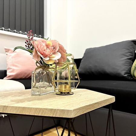 Spacious And Elegant Apartment Бирмингем Экстерьер фото
