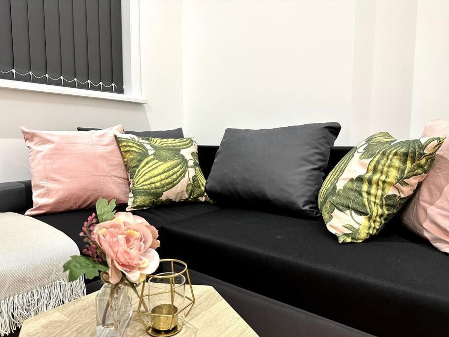Spacious And Elegant Apartment Бирмингем Экстерьер фото